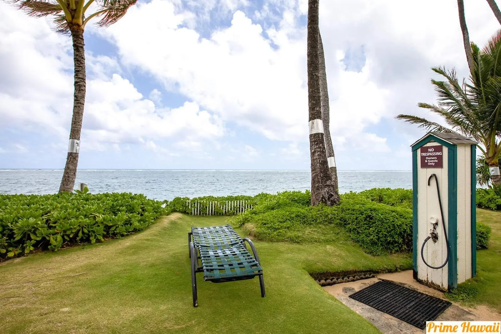 Amazing Beachfront Condo By Pool Hau'ula