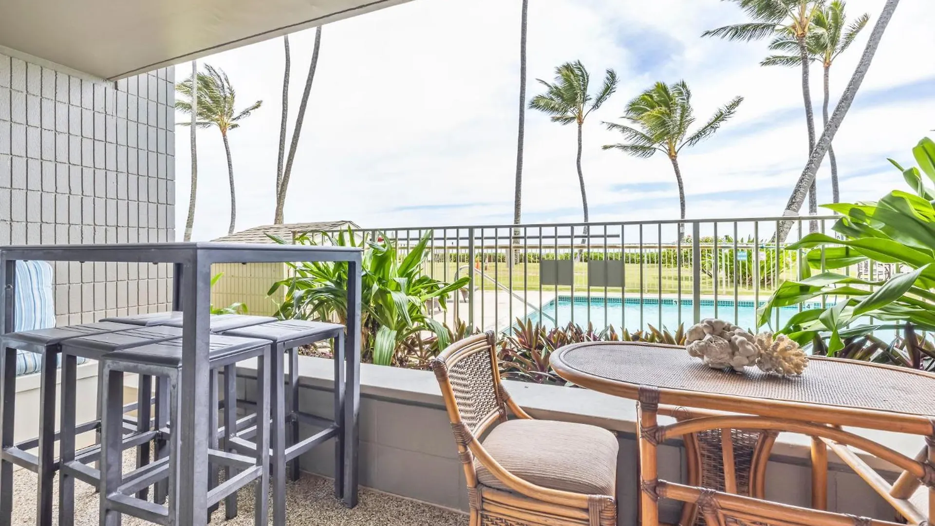 Amazing Beachfront Condo By Pool Hau'ula Дом отдыха